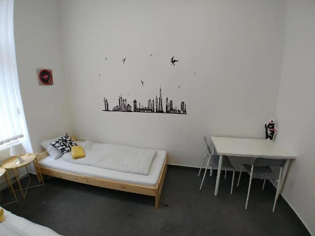 Rooms Veveri - Uvoz, 10 Min By Walk To The Center Brno