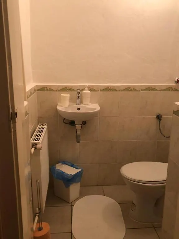 Apartment Rooms Veveri - Uvoz, 10 Min By Walk To The Center