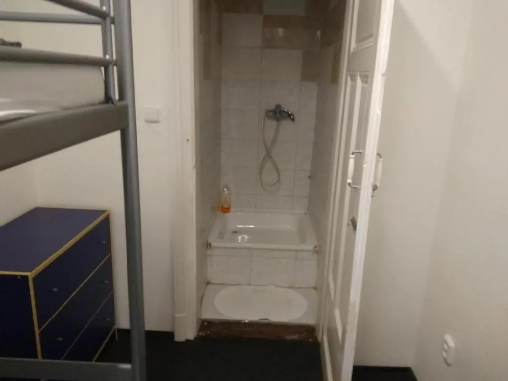 Rooms Veveri - Uvoz, 10 Min By Walk To The Center 0*, Brno