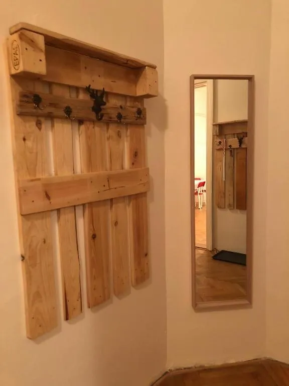Rooms Veveri - Uvoz, 10 Min By Walk To The Center Apartment Brno