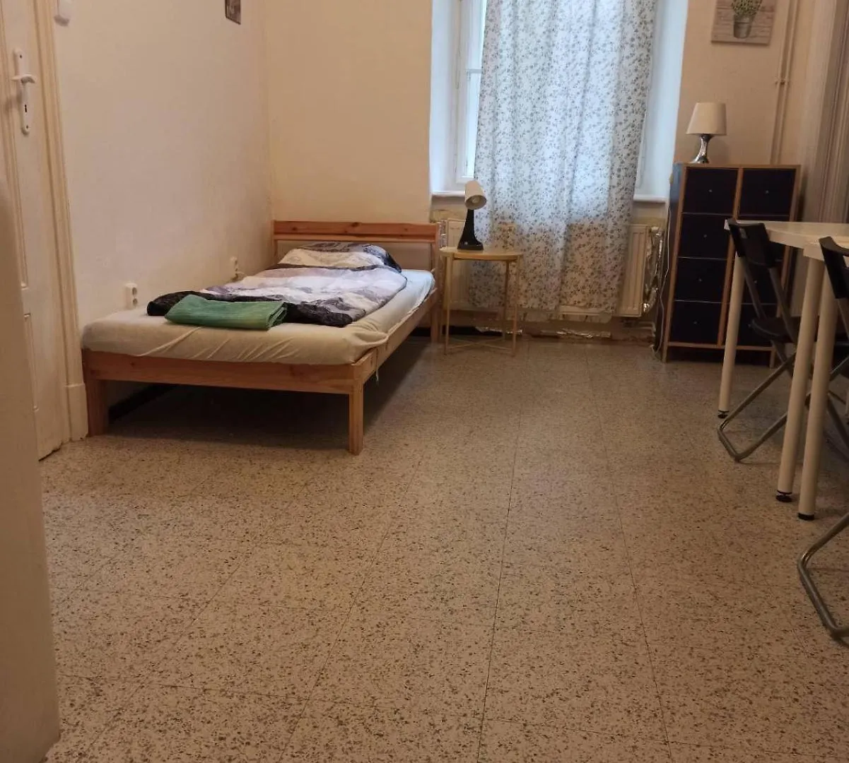 Rooms Veveri - Uvoz, 10 Min By Walk To The Center 0*, Brno Czech Republic